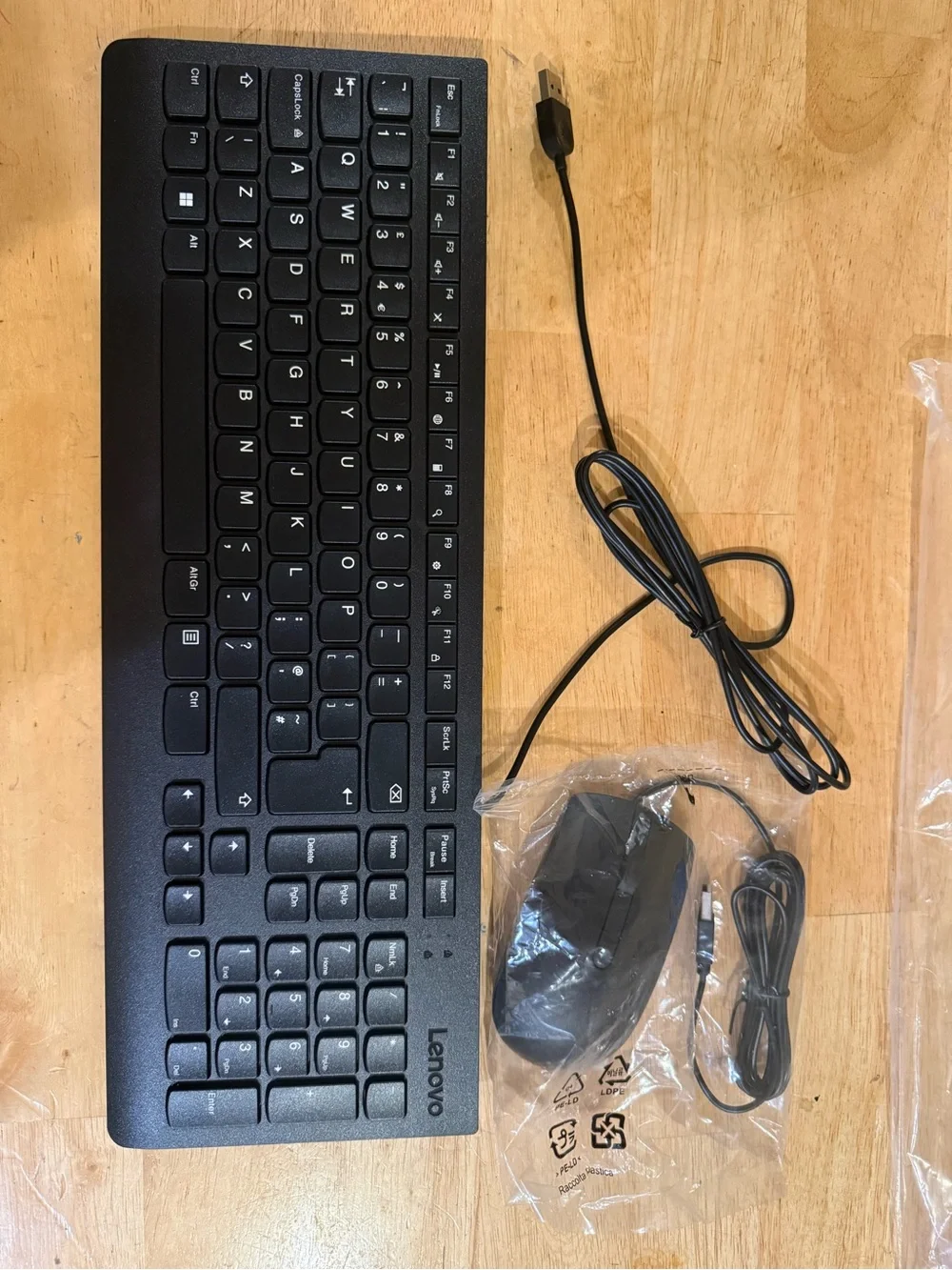 Brand new Lenovo Black Wired USB Keyboard and Mouse Combo